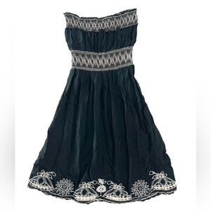 Vintage Pinky Strapless Embroidered Mini Dress